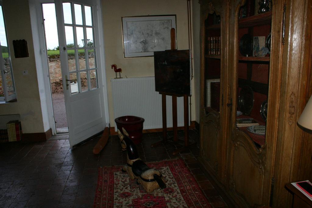 Domaine De Clermont La Roche-en-Brenil Quarto foto