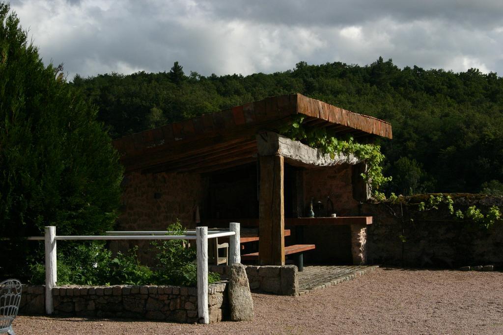 Domaine De Clermont La Roche-en-Brenil Quarto foto